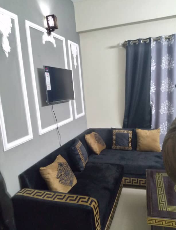 1 bed furnish apartment available for rent in diamond mall on per day weekely and monthly gulberg greens islamabadbasis 7