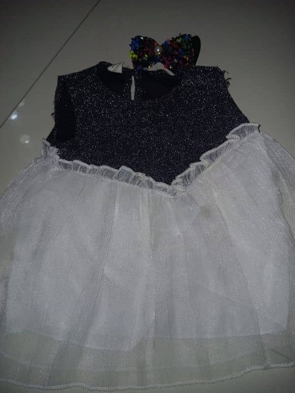 dresses in good condition 18