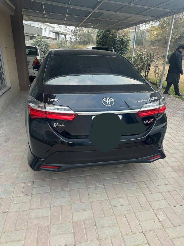 Toyota Altis Grande 2022 3