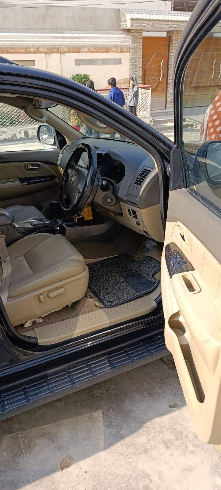 Toyota Fortuner V 2.7 VVTi 2013 2