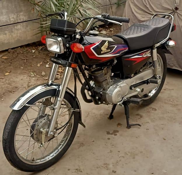 Honda 125 CG 2017 model for urgent sale 0