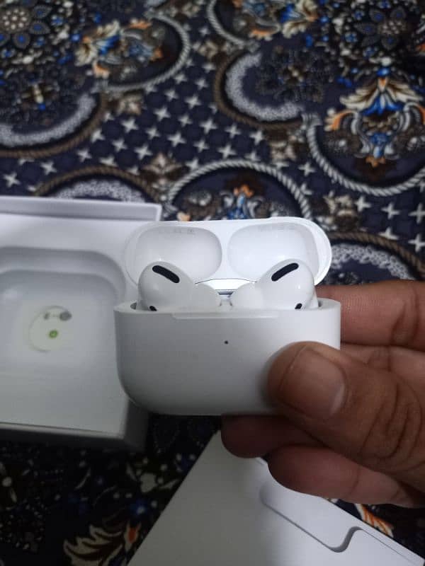 Airpods pro wireless charging case 6