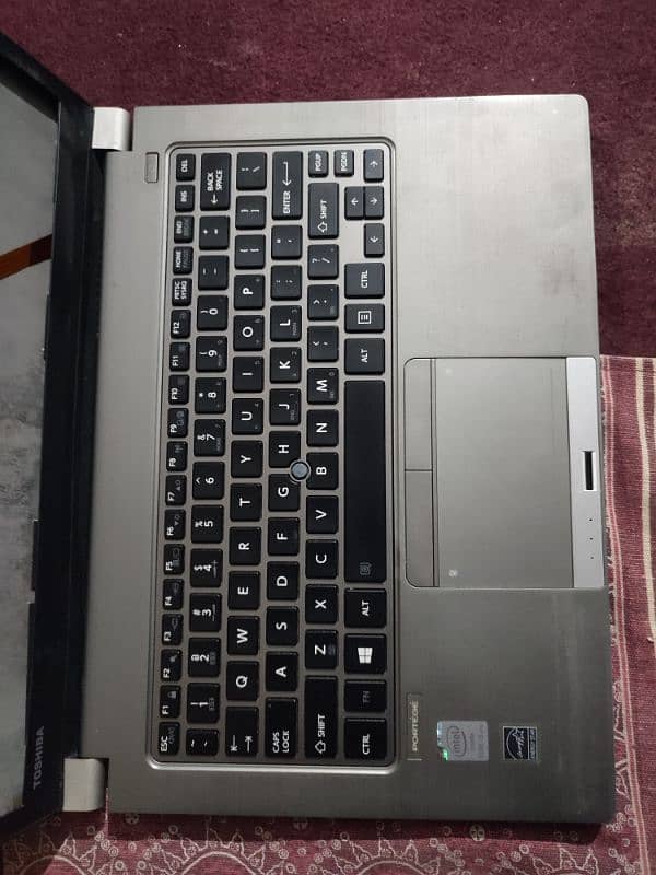 Toshiba z30 A , laptop parts. keyboard. body 0