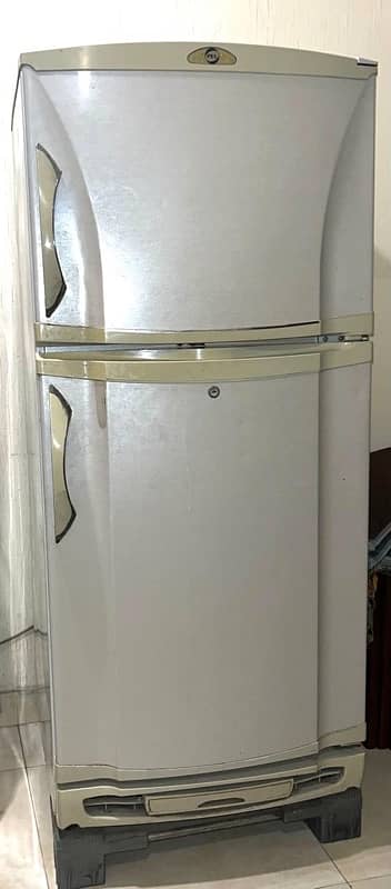 PEL REFRIGERATOR 0