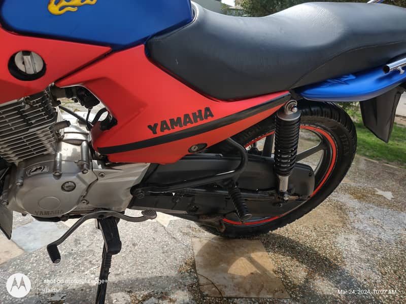 Yamaha YBR G 5