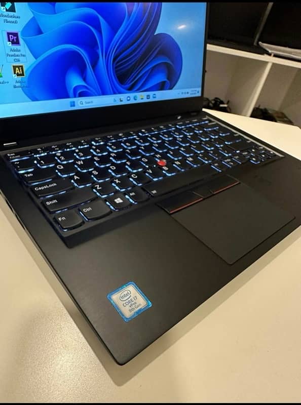 Lenove Thinkpad x1 corbon ( i7,8th) 16 , 512 1