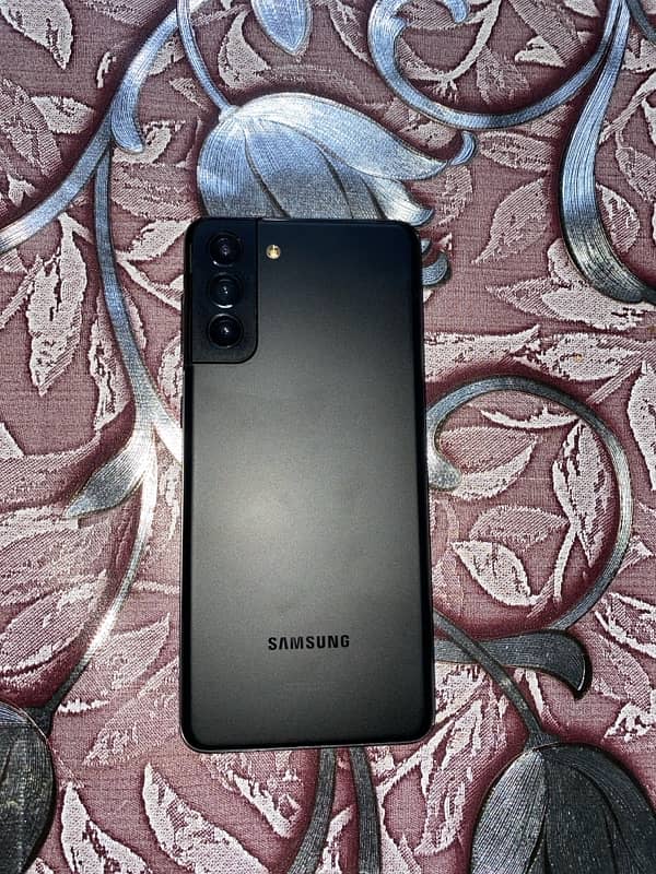 samsung s21 plus 128GB 4