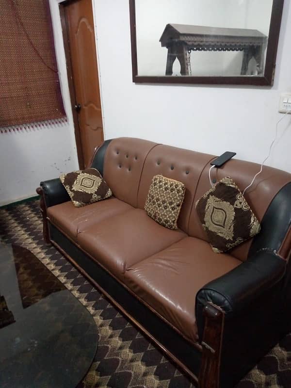 5 seater sofa 0