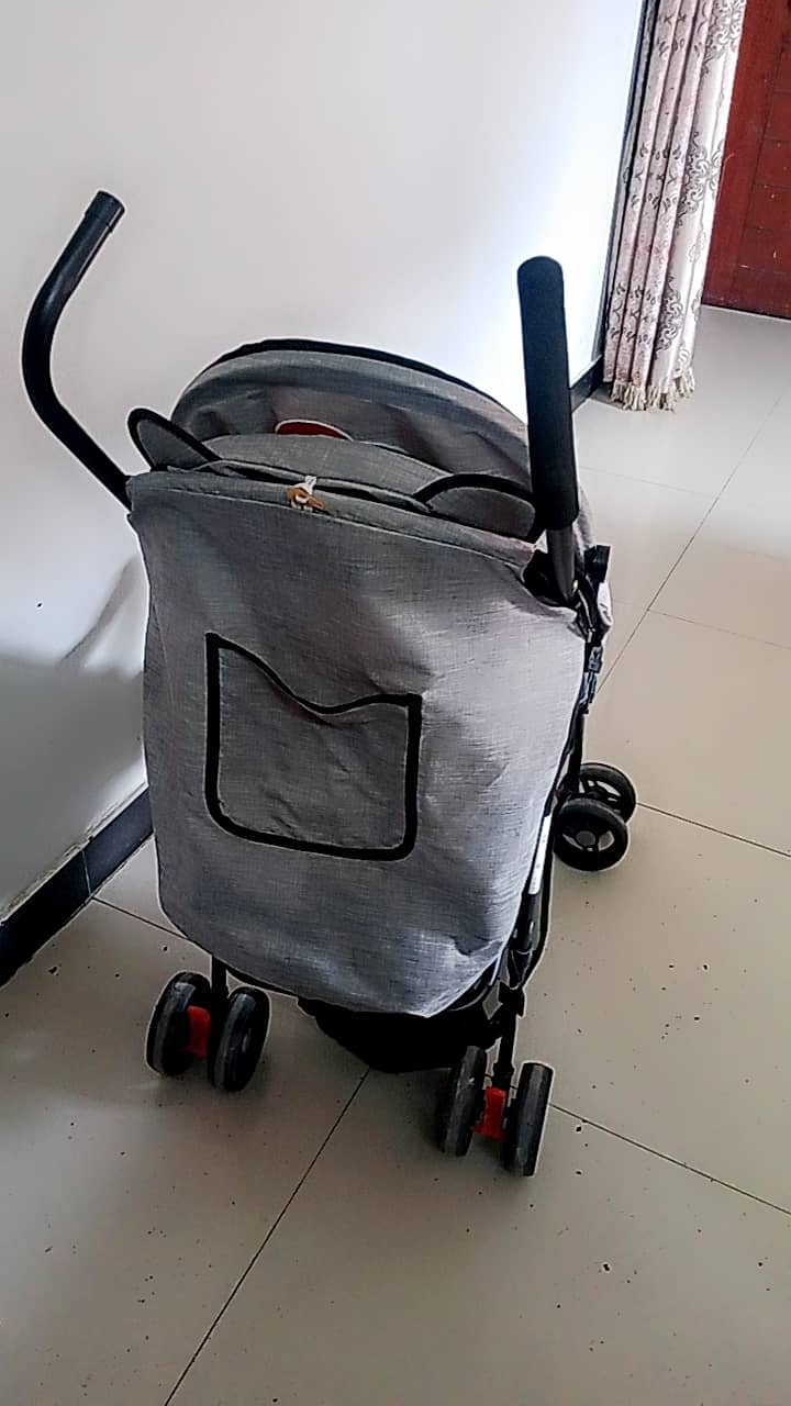 Baby stroller/pram 0