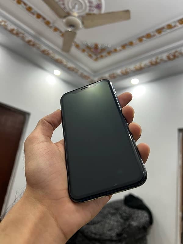 iPhone 11 pro 2