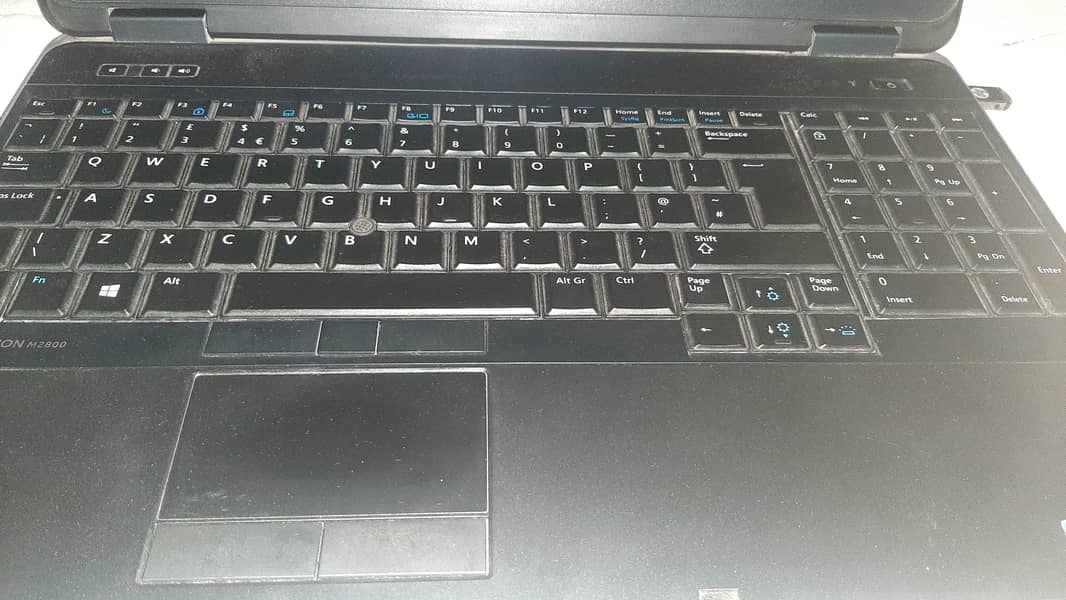 Dell M2800 best for graphic designing ( call or msg after 4pm) 7