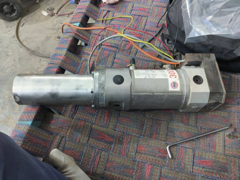 ARO SERVER ACTUATOR NEW 300 VOLT 6