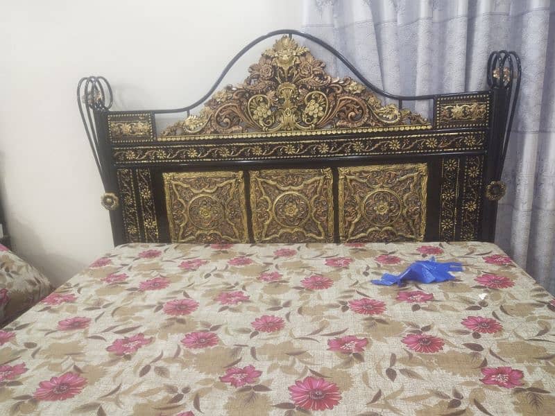 Iron bed 1