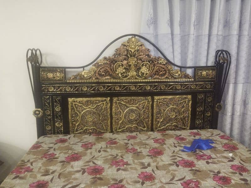 Iron bed 3