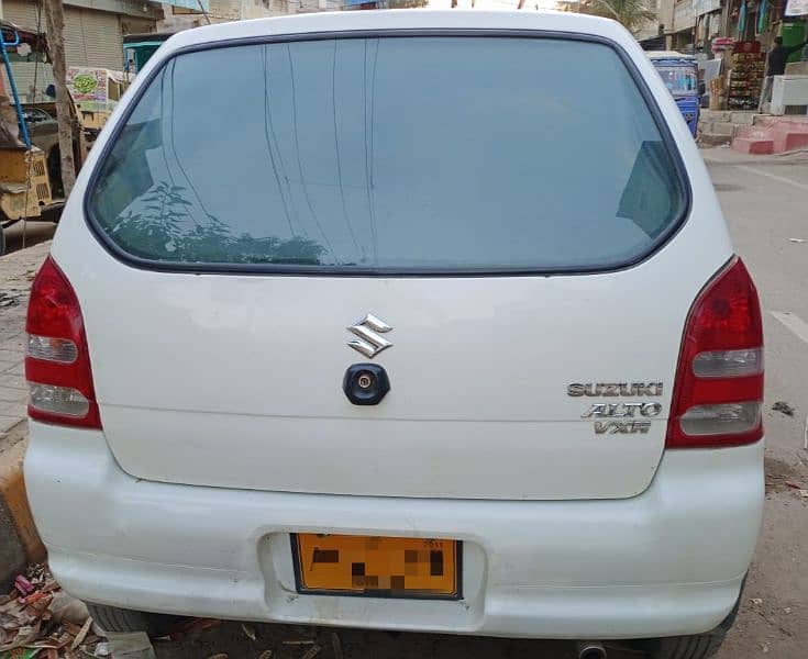 Suzuki Alto 2011 3