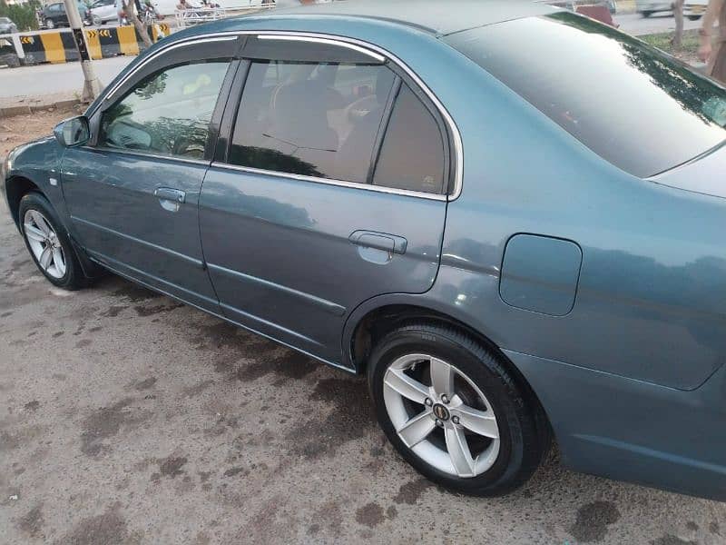 Honda Civic Oriel 2004 9