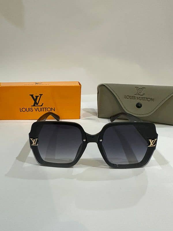 Louis Vuitton sunglasess 3