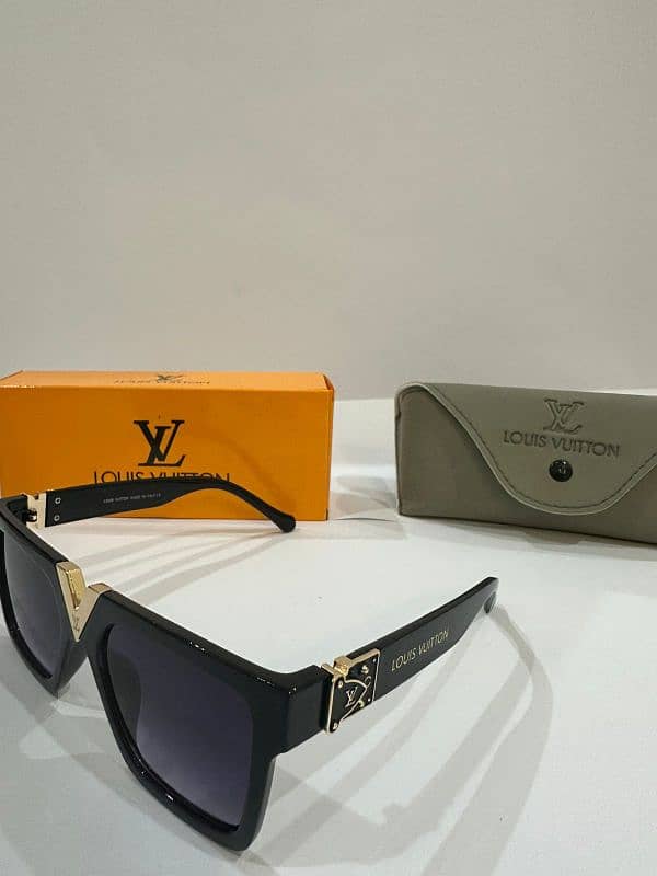 Louis Vuitton sunglasess 4