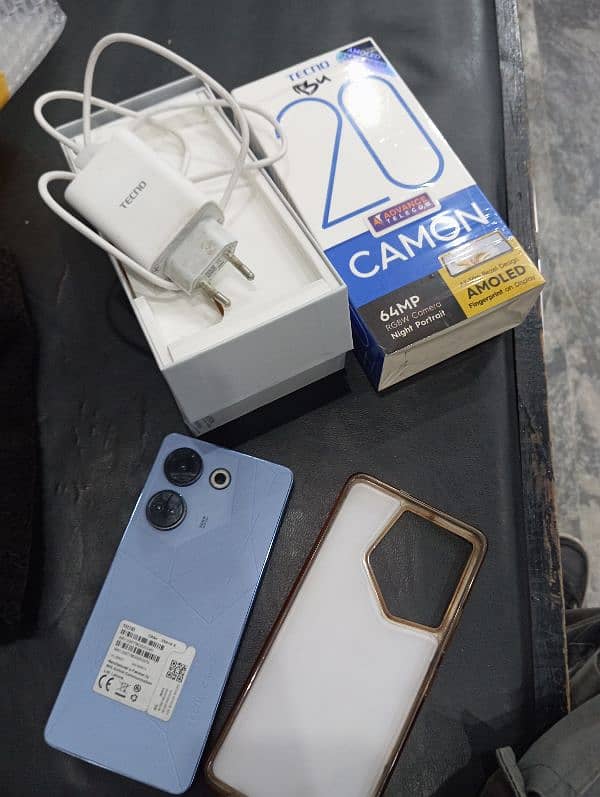 tecno camon 20 8/256gb 8