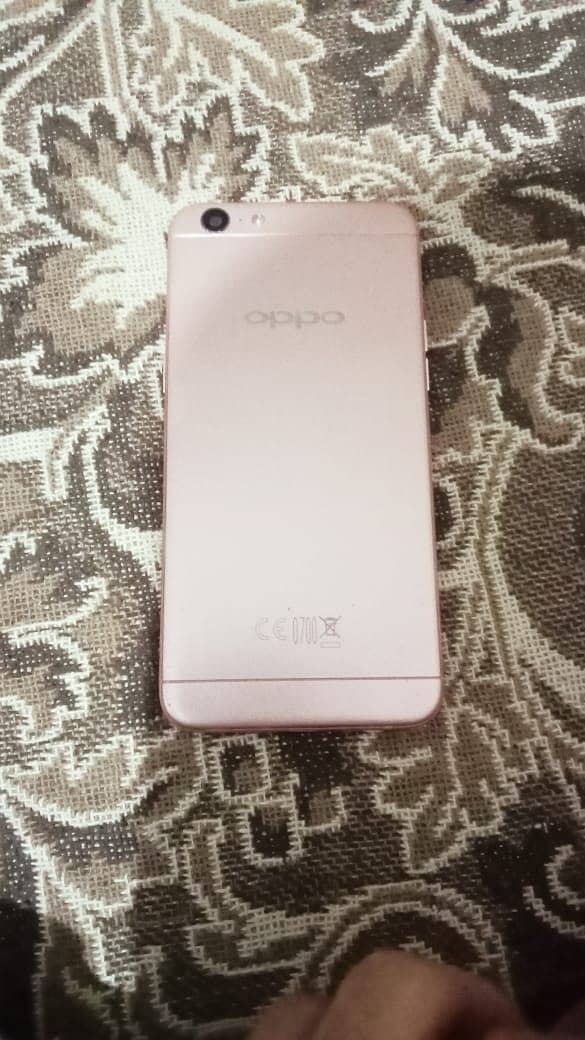 OPPO A57 1