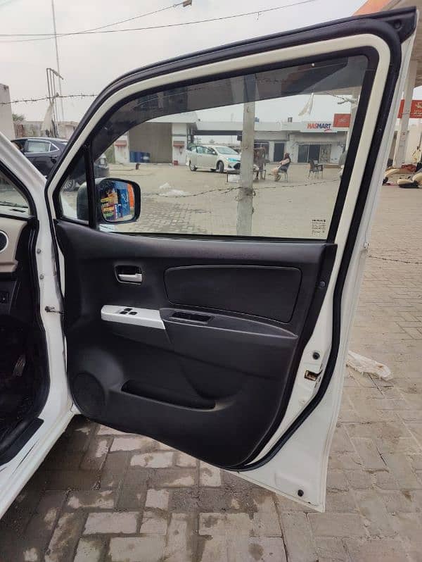 Suzuki Wagon R 2019 6