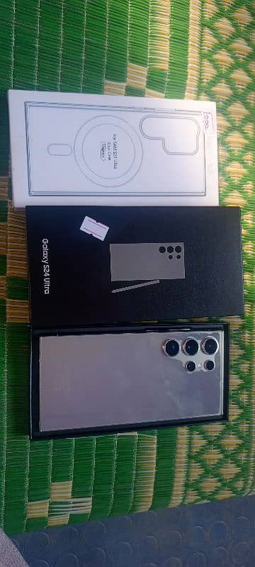 samsung s24 Ultra Non Pta just box open 3