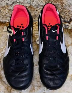 Nike tiempo