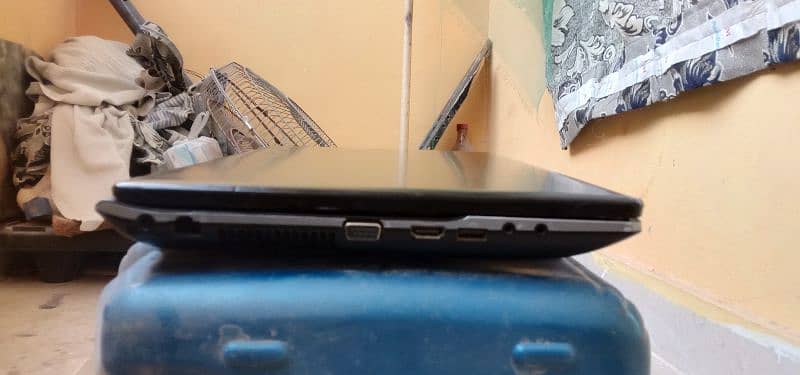 Samsung NP300E5C 10/10 | 8 gb ram 2