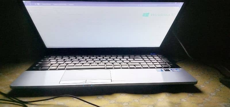 Samsung NP300E5C 10/10 | 8 gb ram 8