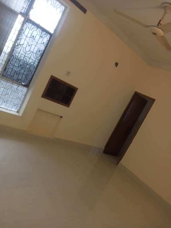 1 Kanal Lower Portion Available For Rent In Model Town Lahore 0