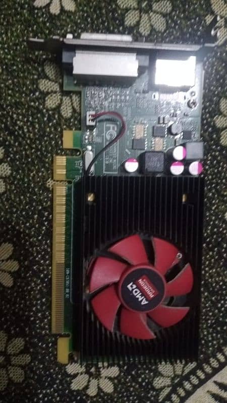 GC:AMD R5 340 1