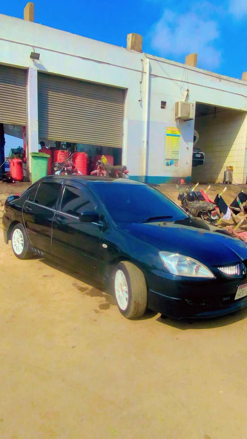 Mitsubishi Lancer 2005 GLX 1.3 5