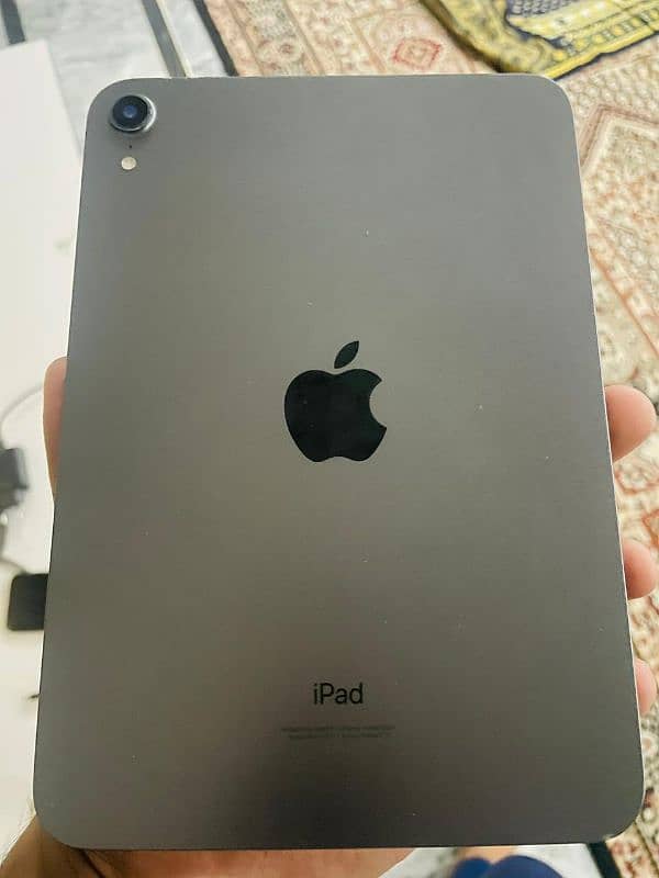 ipad mini 6, 9.5/10 condition 1