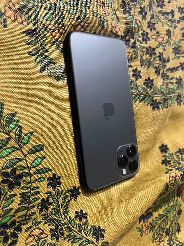 Apple Iphone 11 pro PTA approved 0