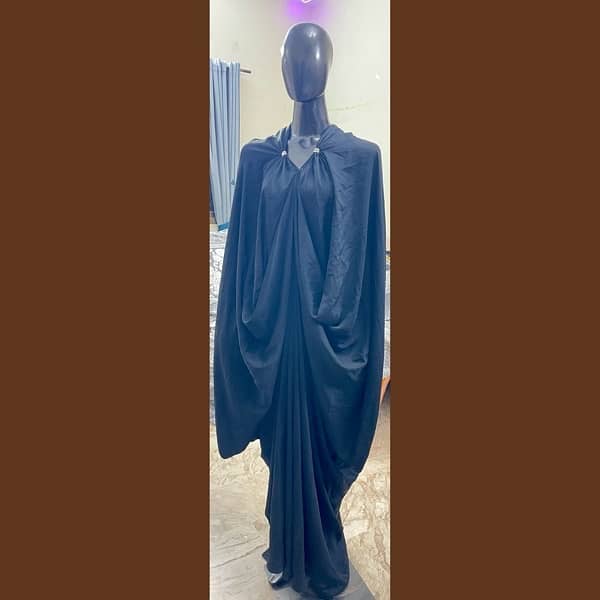 mannequins / arabic style abayas 1