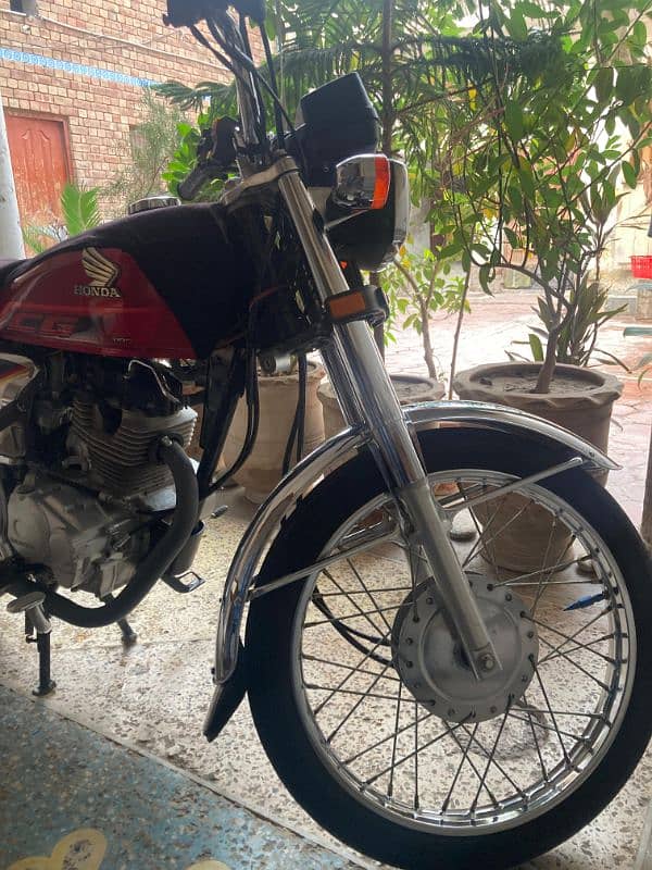 Honda cg125s 1