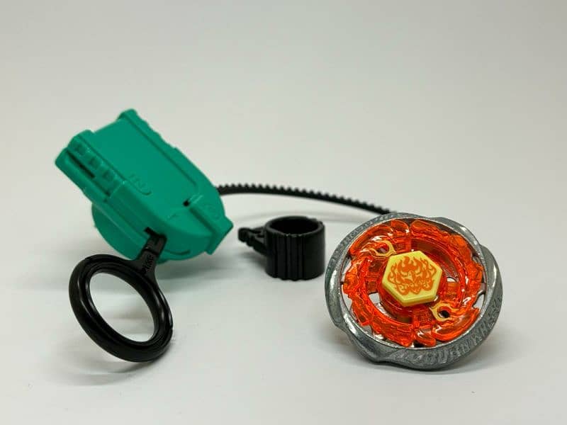 Beyblade Burn Phoenix 135MS 1