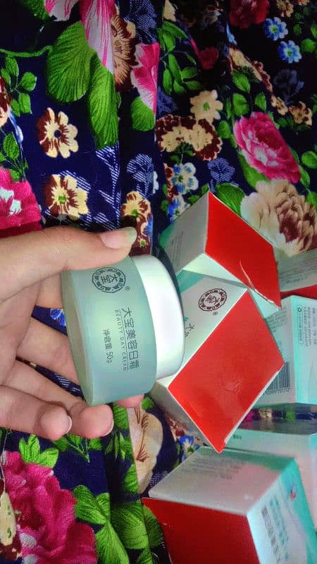 Daily all seasons skin care cream 2