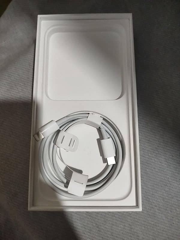 iphone 12/13/14 original charging cable 0