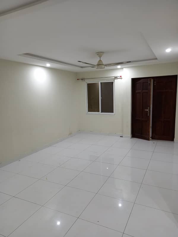 1 Bedroom Unfurnished Apartment Available For Rent In E/11/4 2