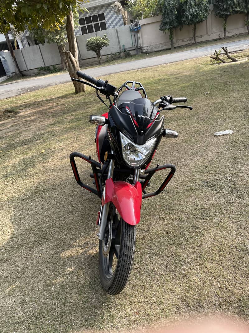 Honda CB 150F 2024 1