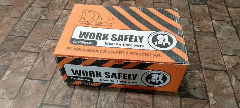 Safety Shoes۔ 3