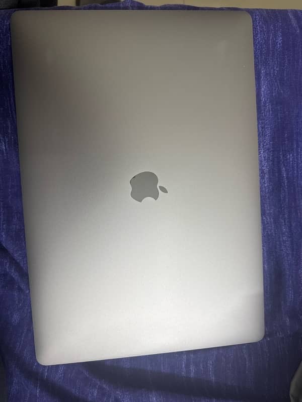 macbook pro 2019 0