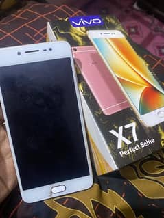 Vivo X7 | 4-64 | PTA Approved | Slightly Used