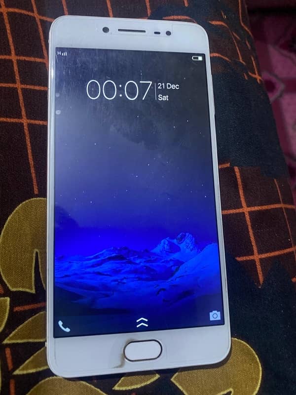 Vivo X7 | 4-64 | PTA Approved | Slightly Used 1