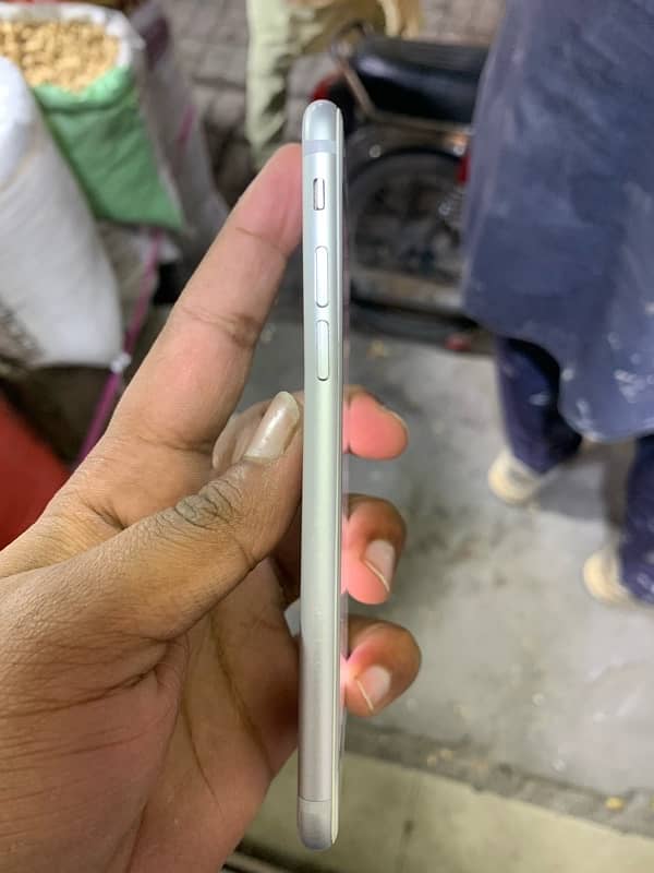 iPhone 7 pta 128 4