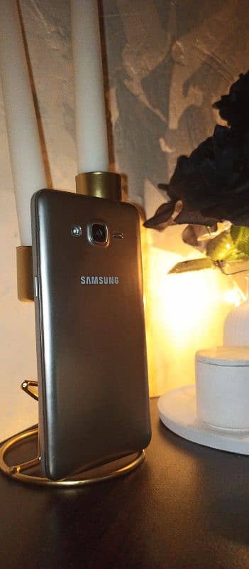 Samsung Galaxy Grand Prime Gold Edition 8