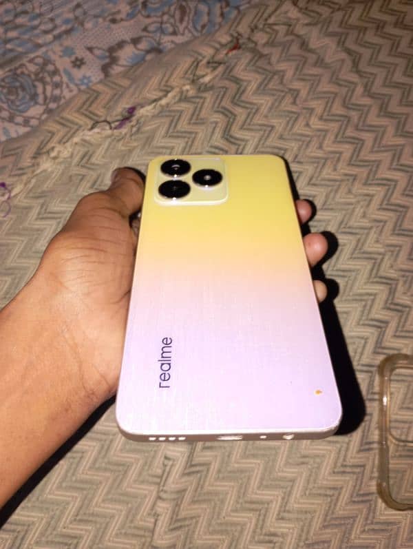 10 BY 10 condition hai realme C53 hai 6 mahine ki warranty hai 1