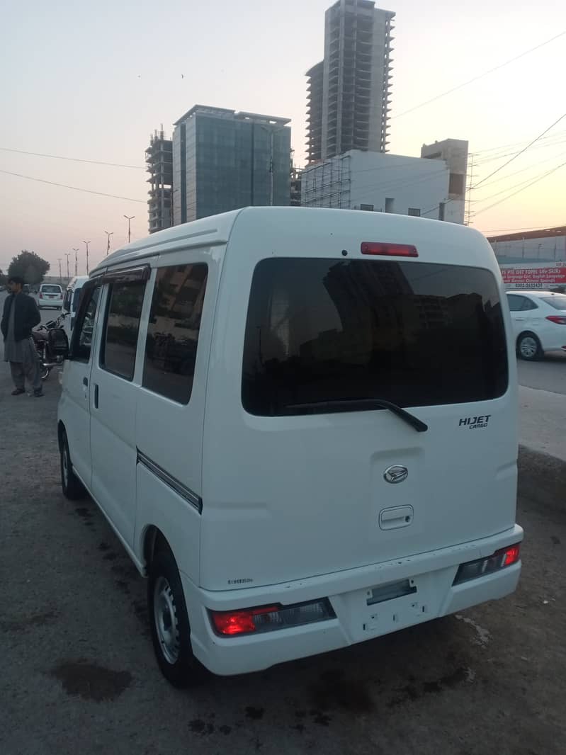 Daihatsu Hijet 2019 Deluxe 2