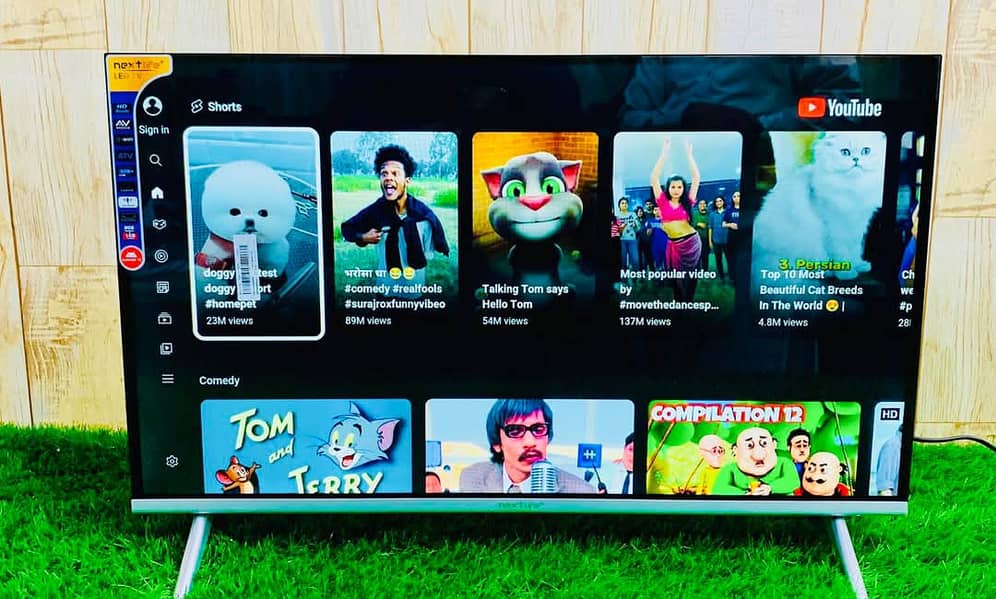 Smart Led Model 32 inch Tv box pack  03227191508 0